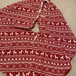 Red and White Reindeer Stripe Knit Christmas Tree Skirt